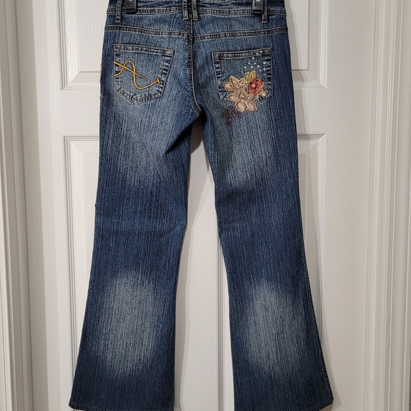 JOU JOU | Retro Fade Wash Embellished Jeans - Junior 7/8 - Picture 2 of 14